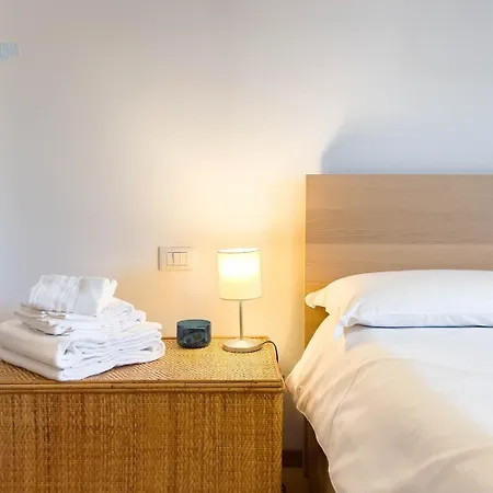 Cappello 9 Tirabora Short Rent Appartement