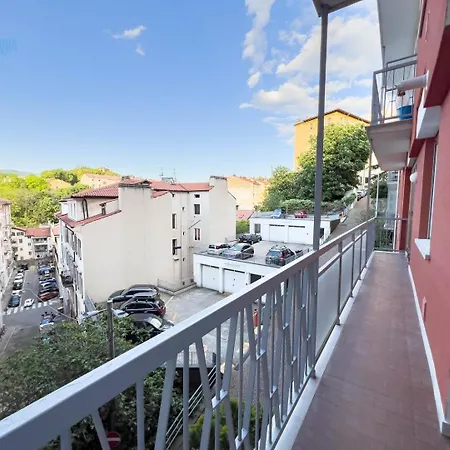 Cappello 9 Tirabora Short Rent *